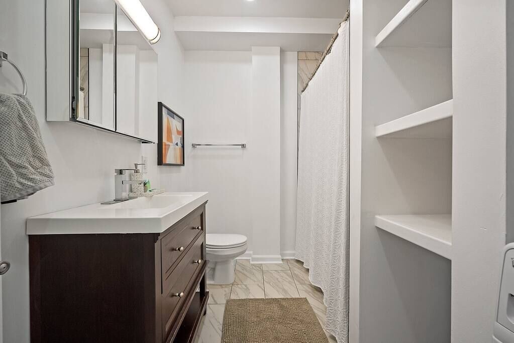 Photo of Bathroom in Rittenhouse Row