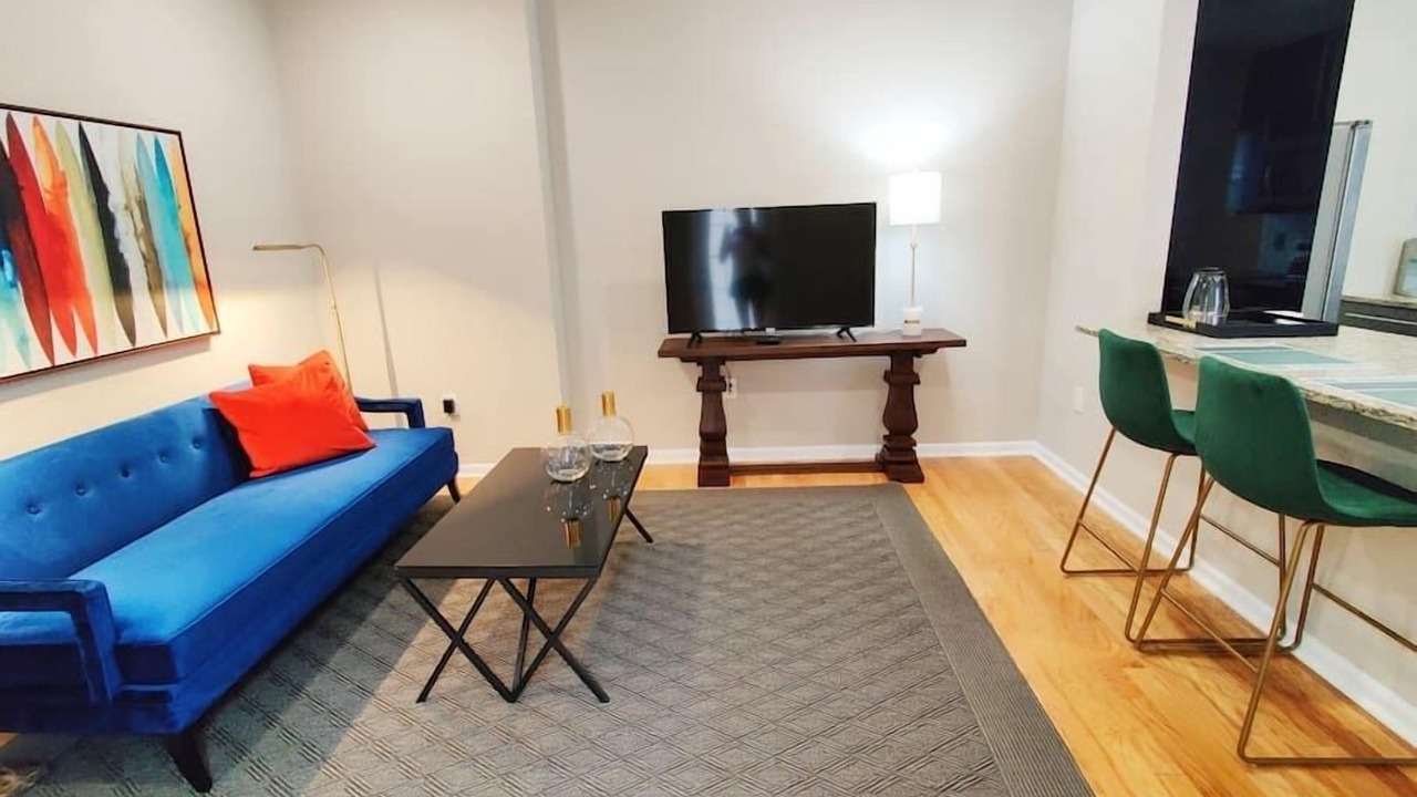 Photo of Livingroom in Rittenhouse Row