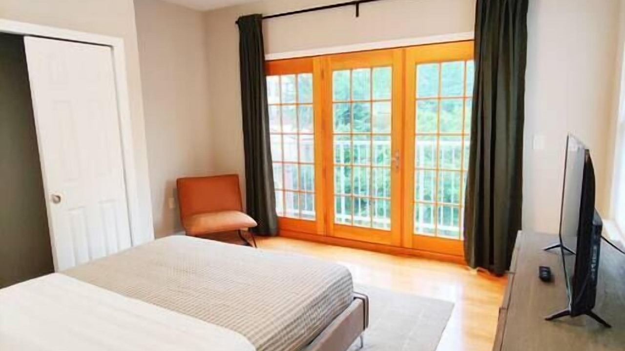 Photo of Bedroom in Rittenhouse Row