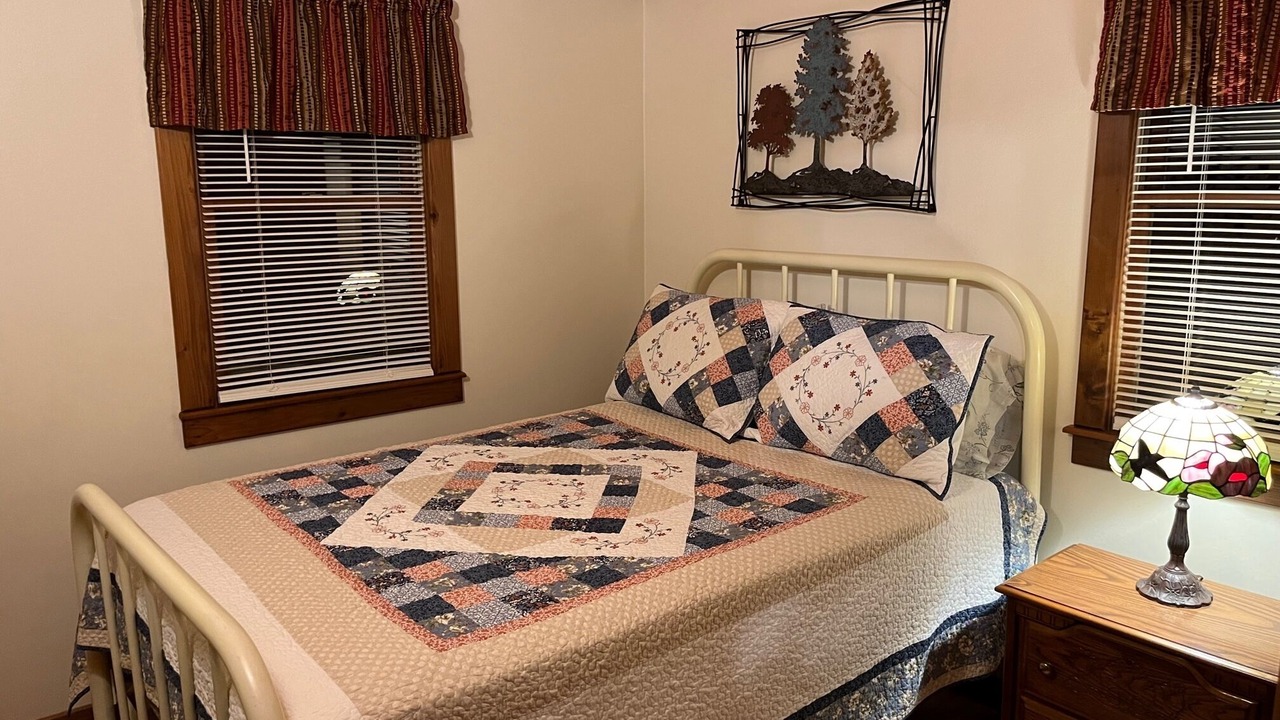 Photo of Bedroom in North Fork