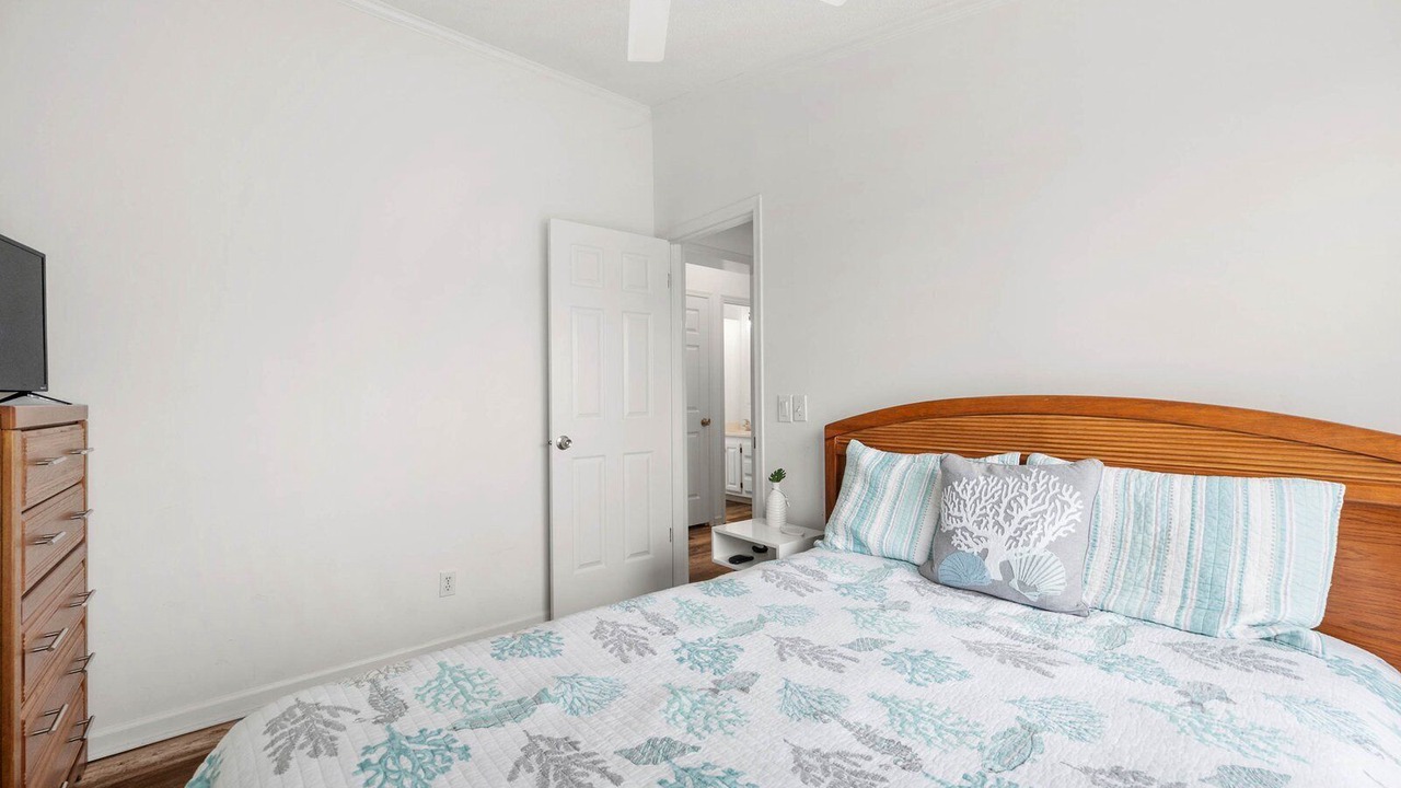Photo of Bedroom in Assateague Pointe