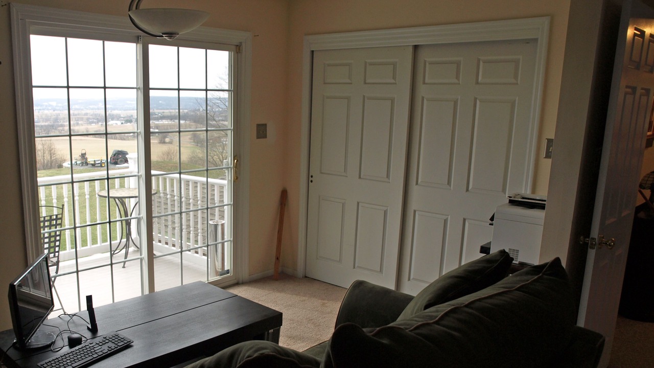 Photo of Livingroom in Kutztown