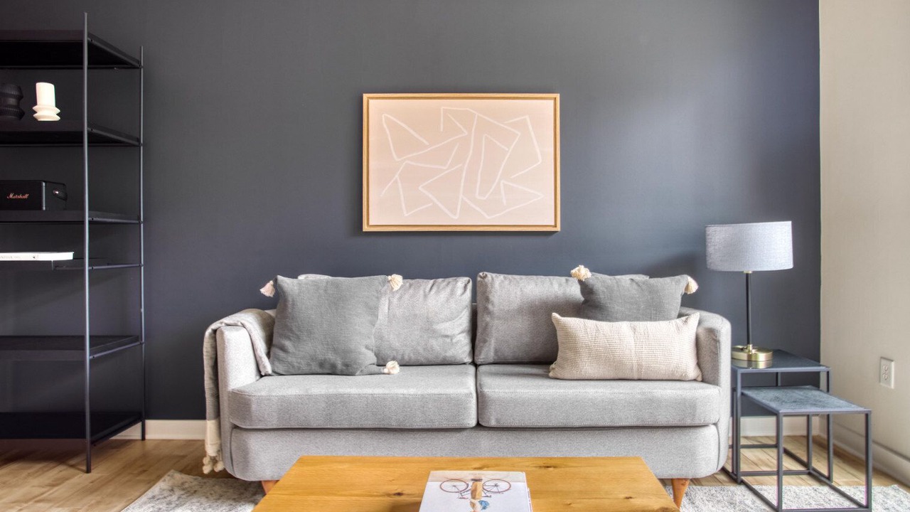 Photo of Livingroom in Near Northeast