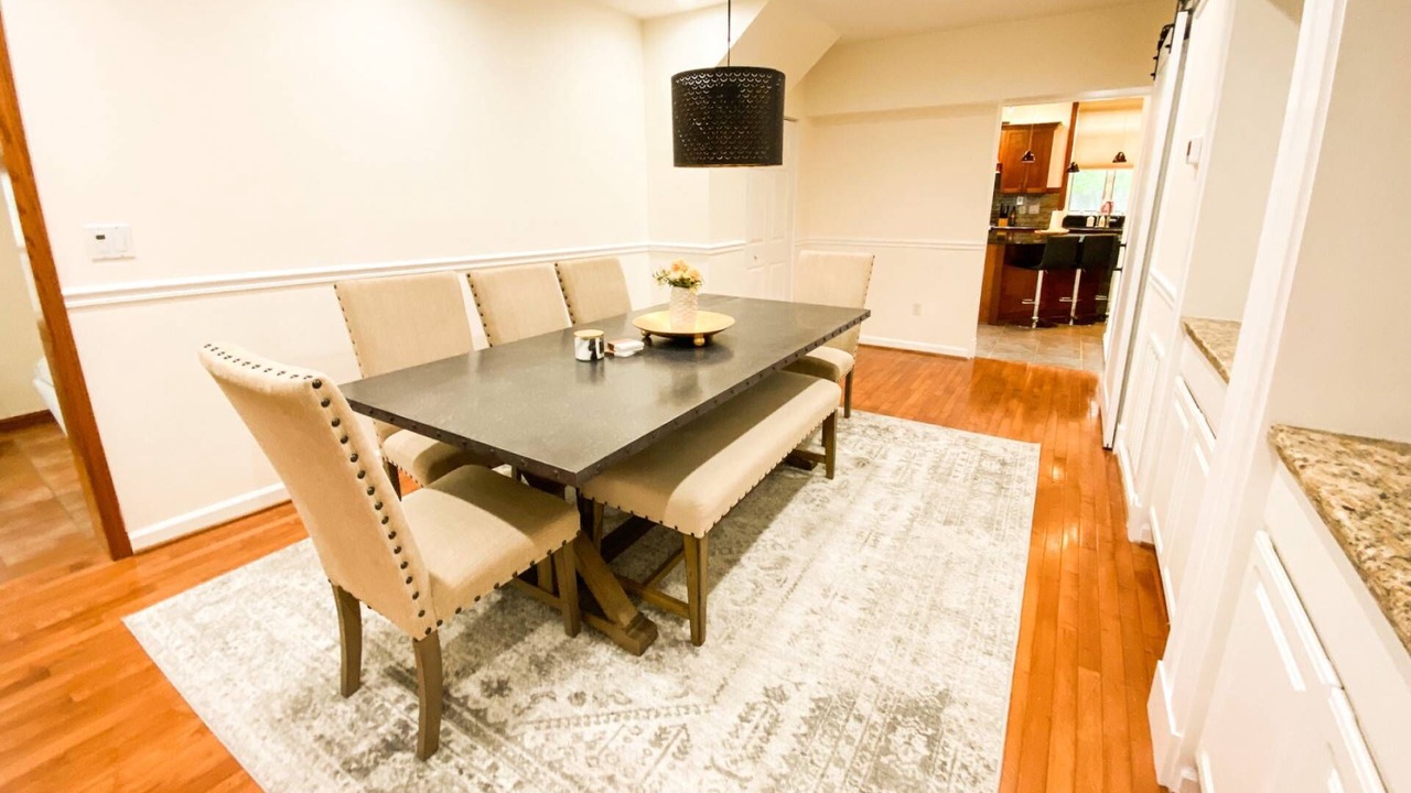 Photo of Bedroom in Edgewater