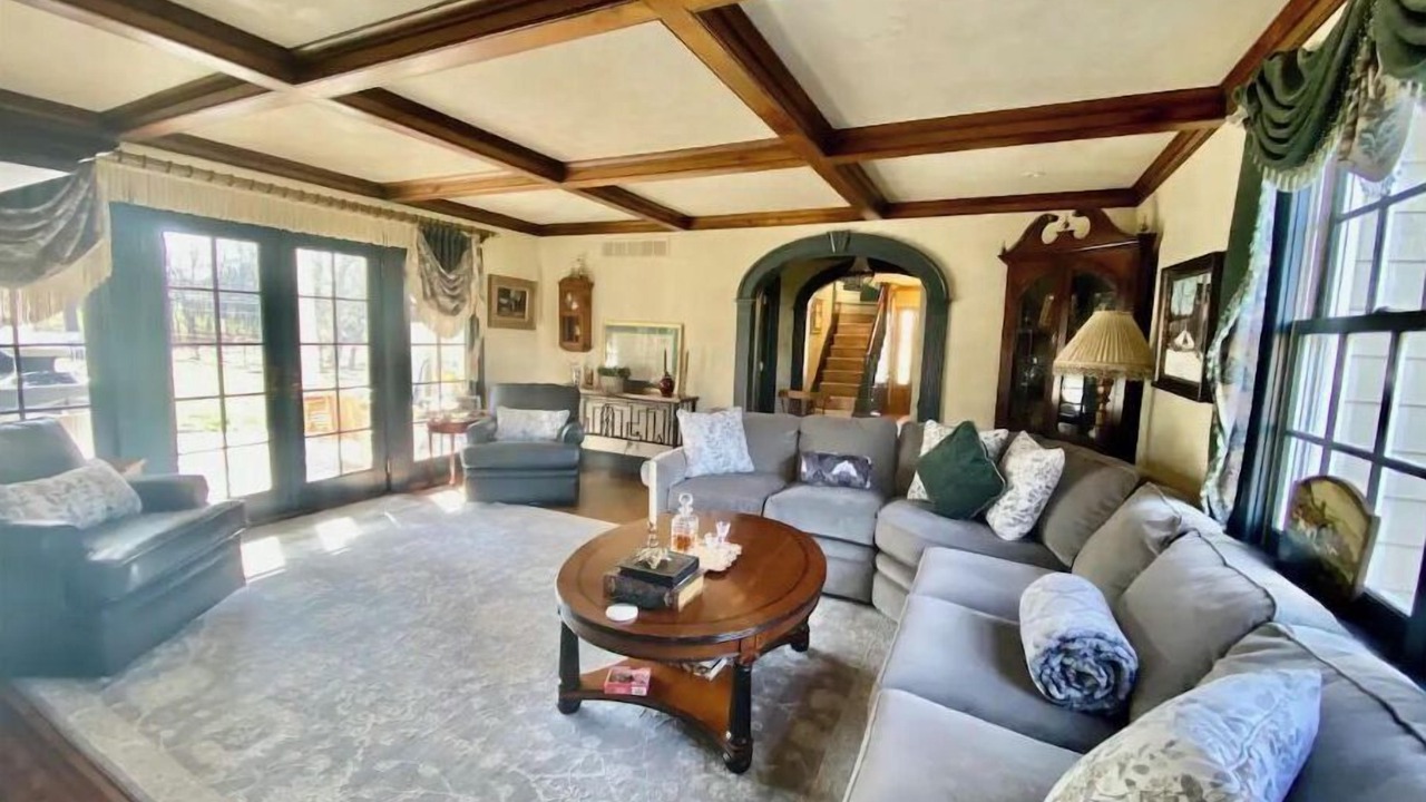 Photo of Livingroom in Newtown