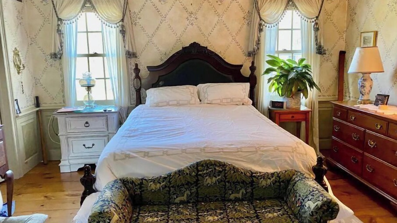 Photo of Bedroom in Newtown