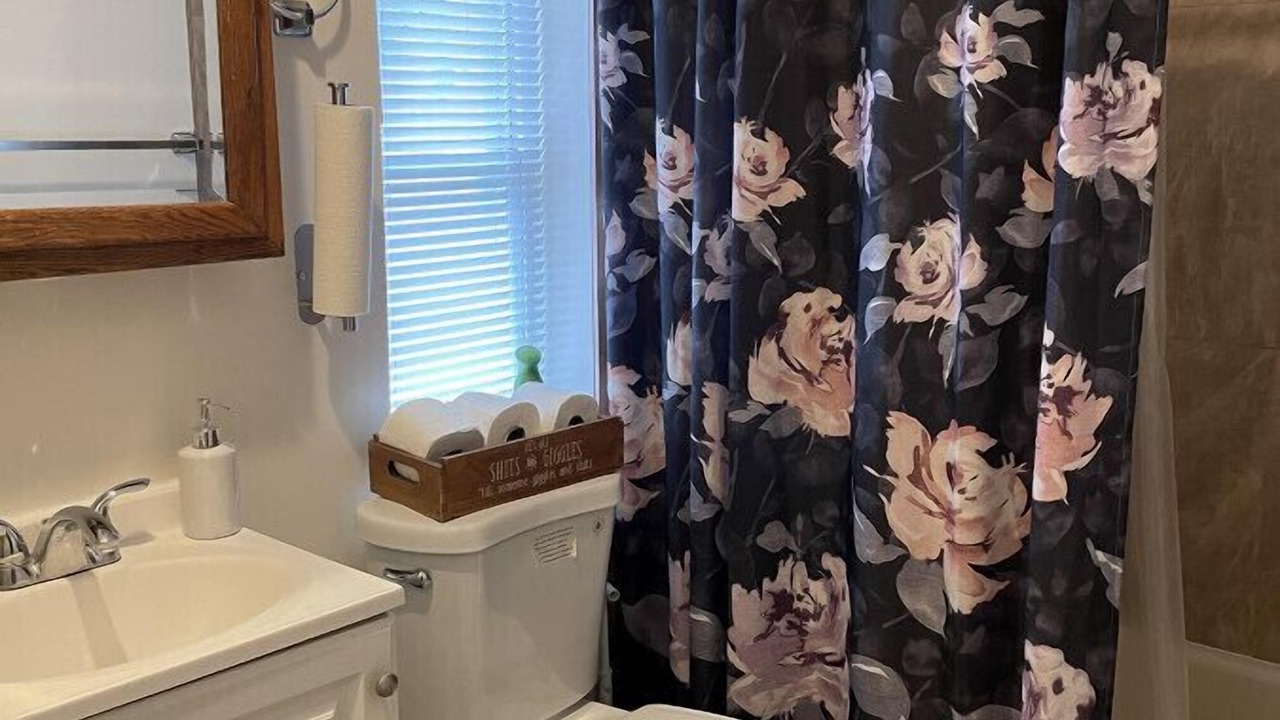 Photo of Bathroom in Downtown Baltimore