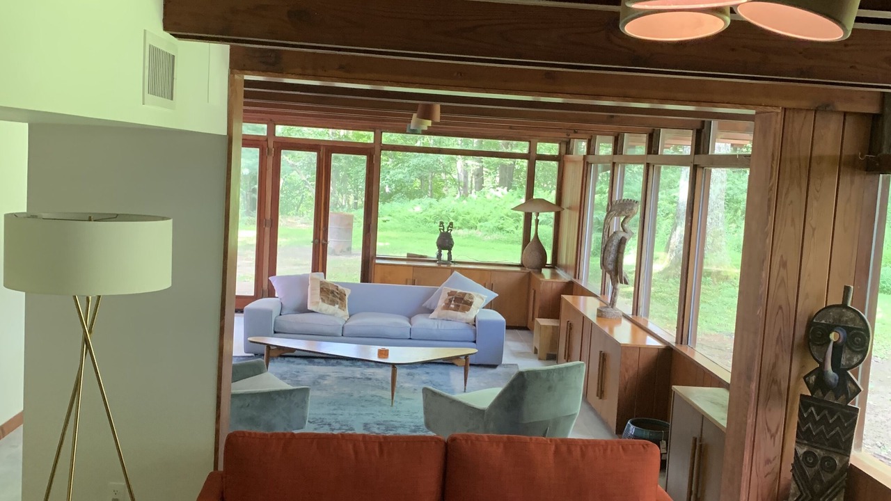 Photo of Livingroom in Ellenville