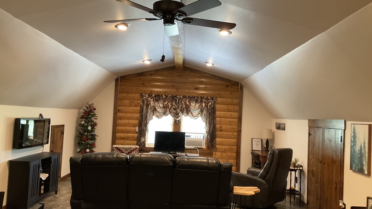 Photo of Livingroom in Large