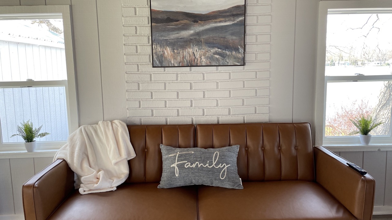 Photo of Livingroom in Howe