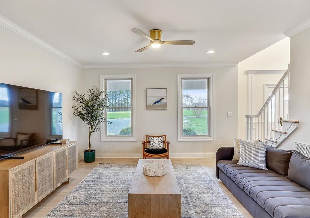 Photo of Livingroom in Unionville