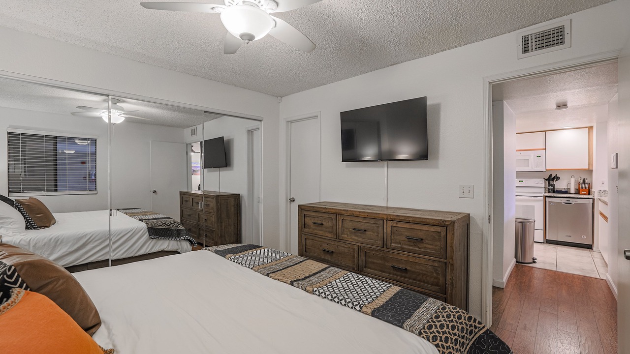 Photo of Bedroom in Paradise Valley Village