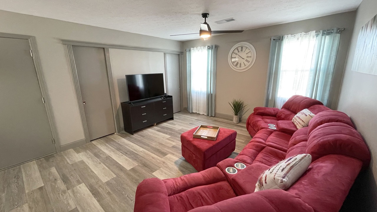 Photo of Livingroom in Monroe