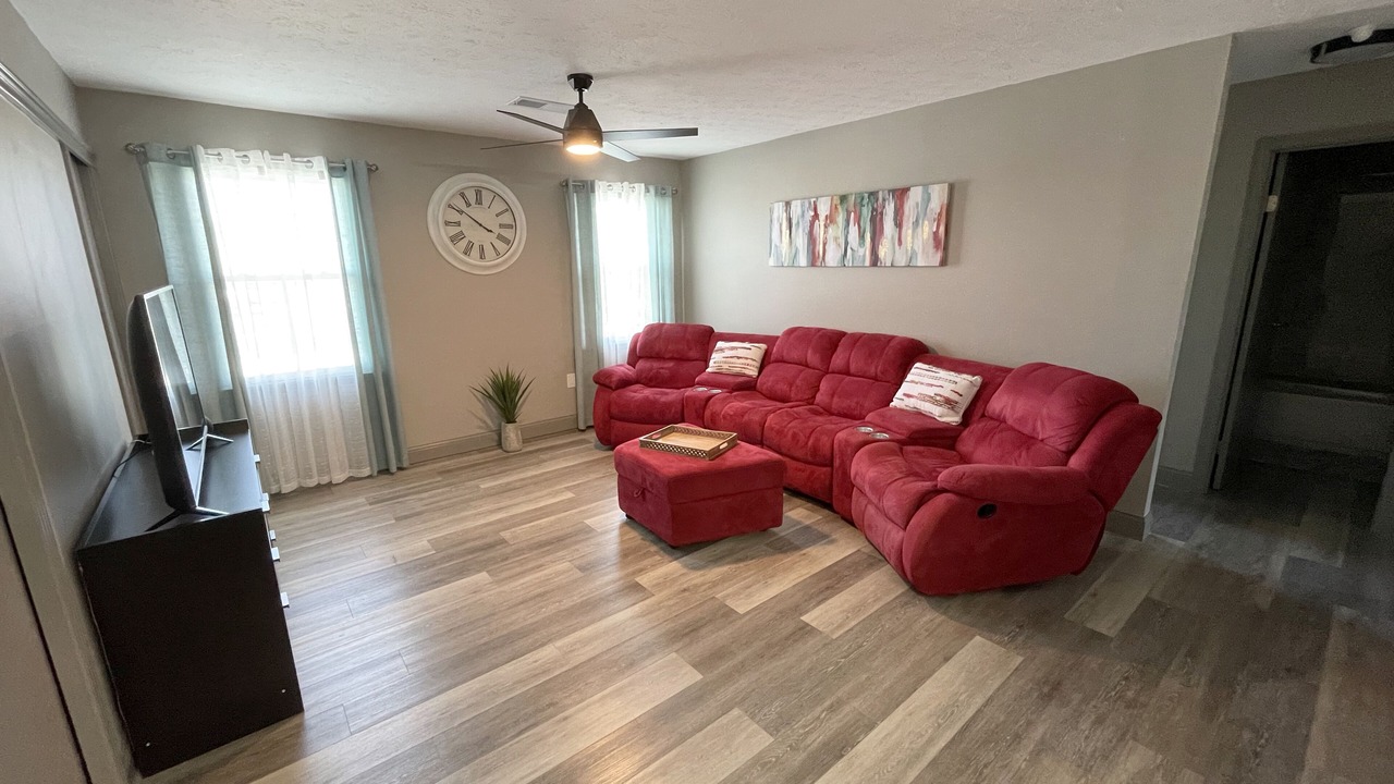 Photo of Livingroom in Monroe