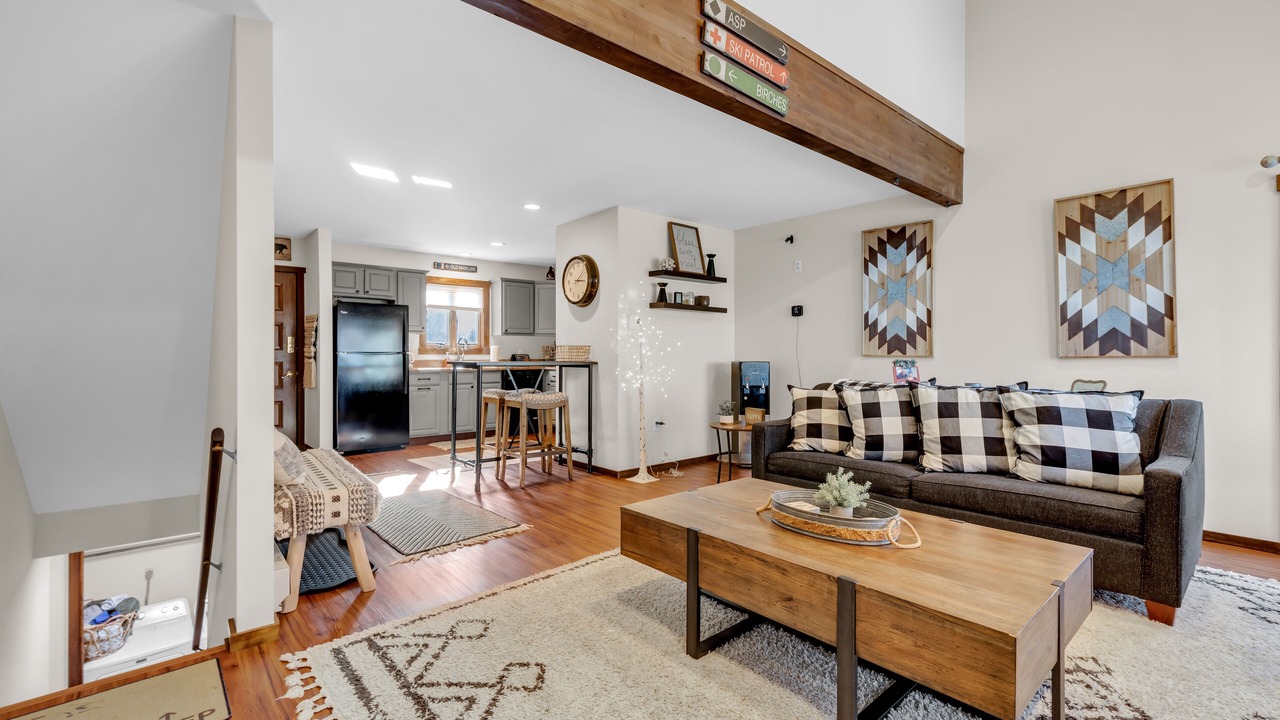 Photo of Livingroom in Tannersville