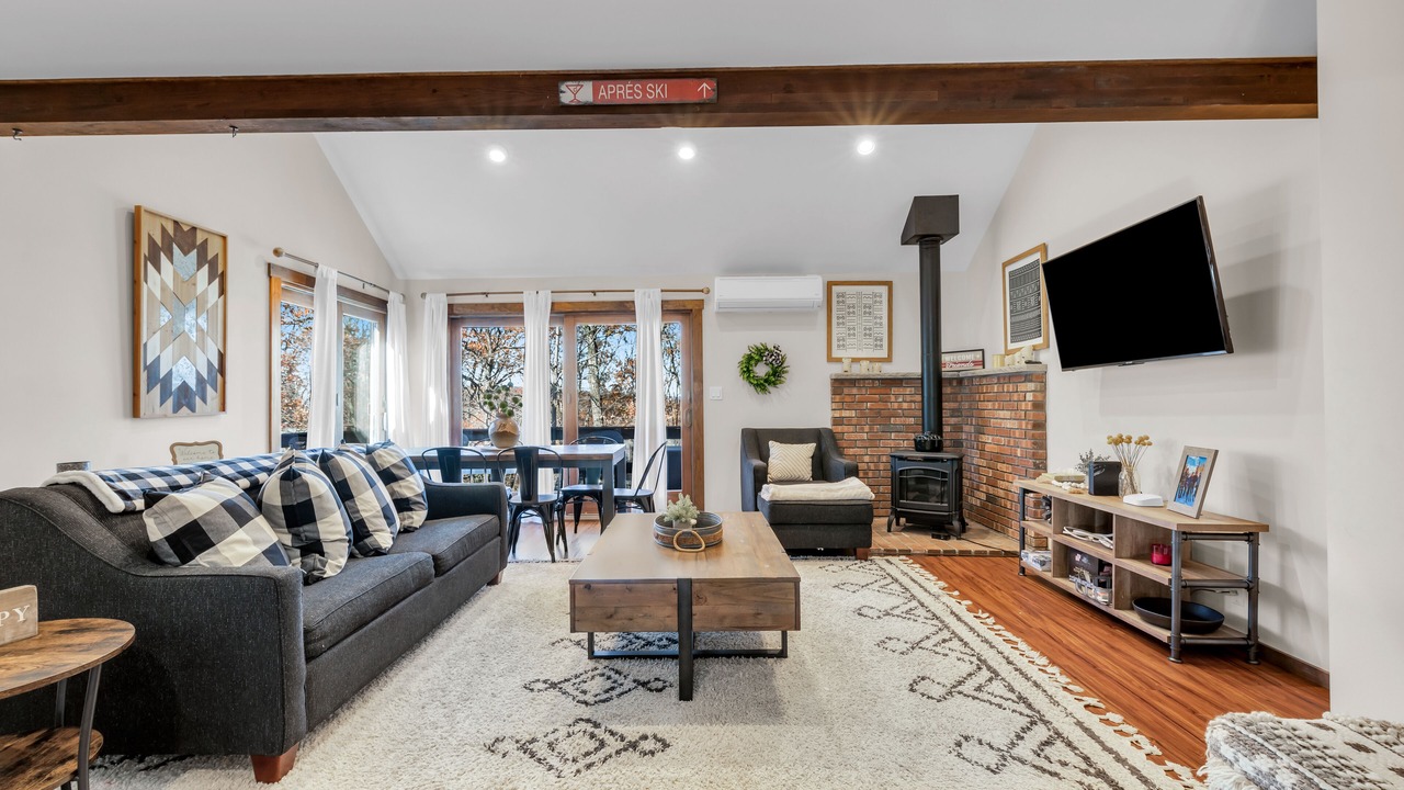 Photo of Livingroom in Tannersville