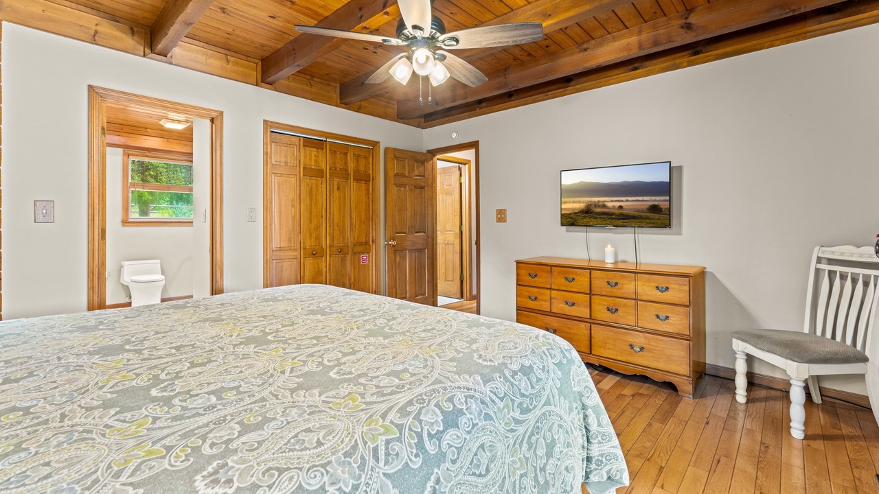 Photo of Bedroom in Sharps Chapel