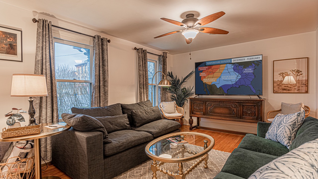 Photo of Livingroom in Kingston