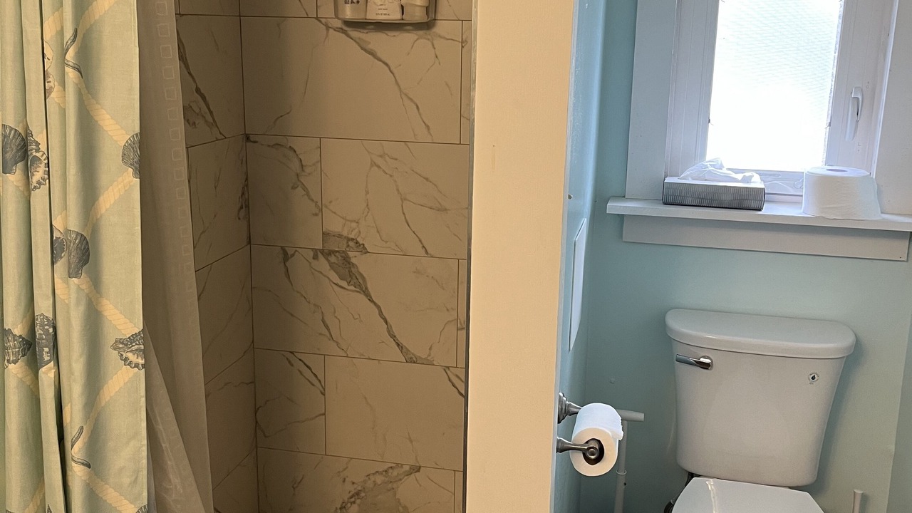 Photo of Bathroom in Lakeside