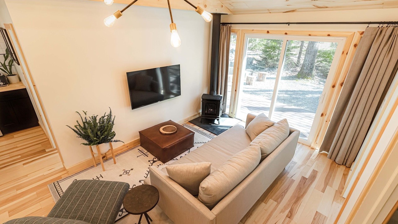 Photo of Livingroom in Greentown