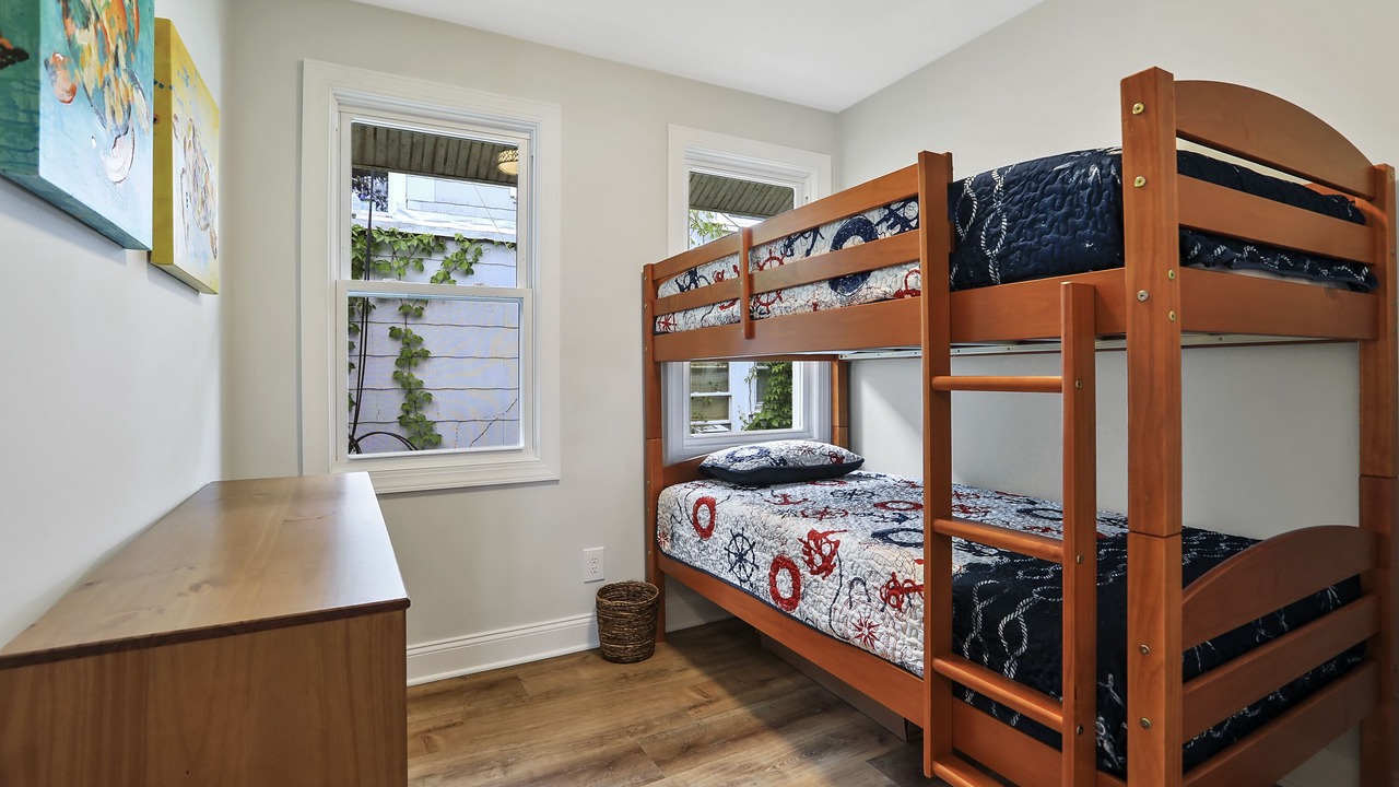 Photo of Bedroom in Wall