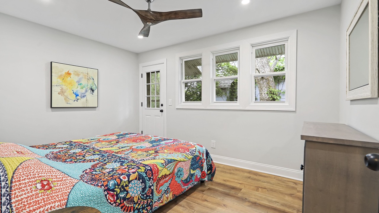 Photo of Bedroom in Wall