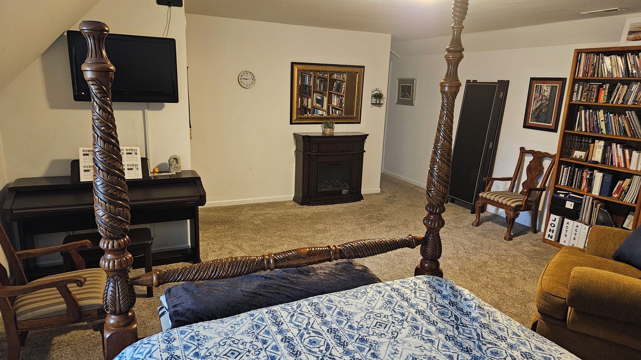 Photo of Livingroom in Cleveland