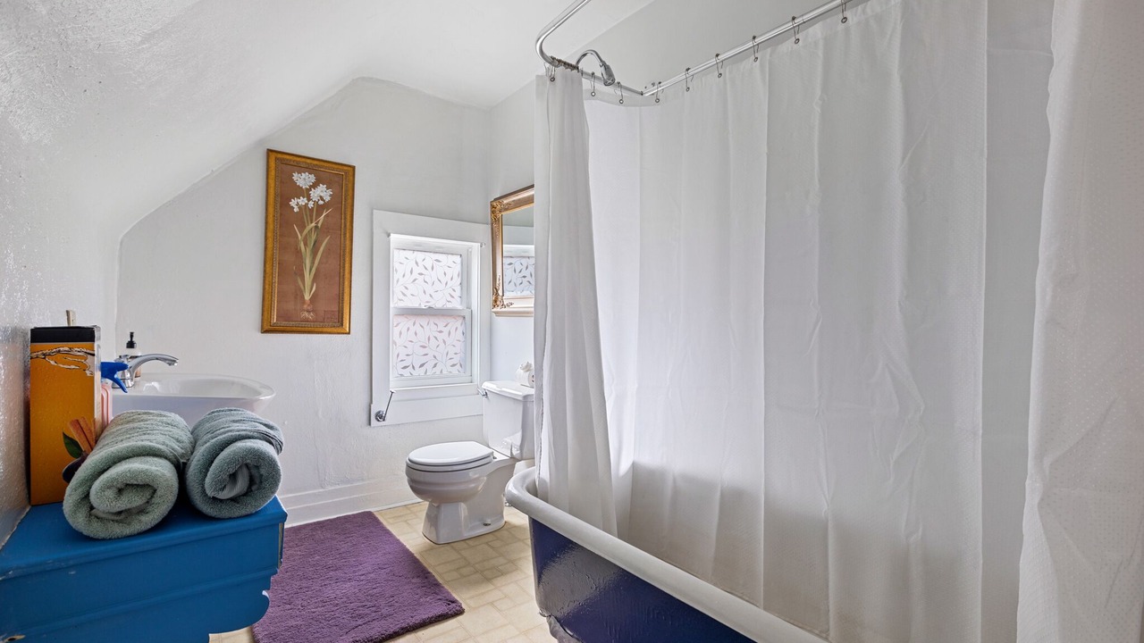 Photo of Bathroom in North Oakland