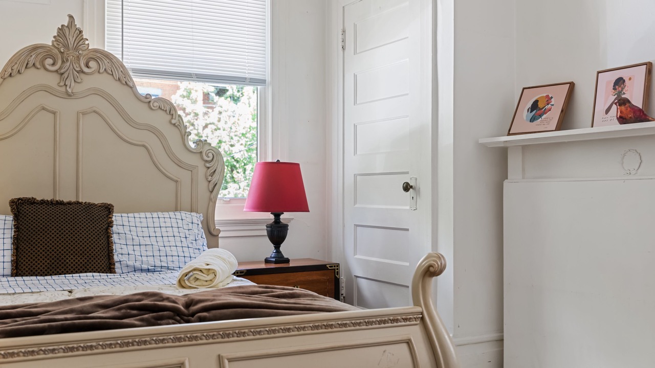 Photo of Bedroom in North Oakland