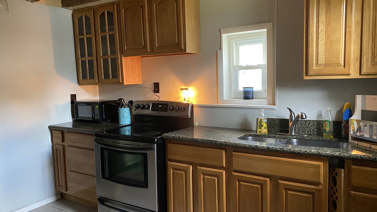 Photo of Kitchen in Elyria