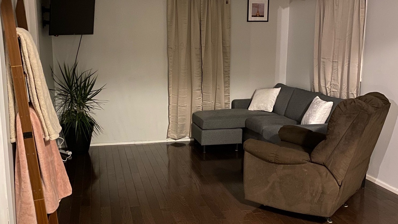 Photo of Livingroom in Elyria