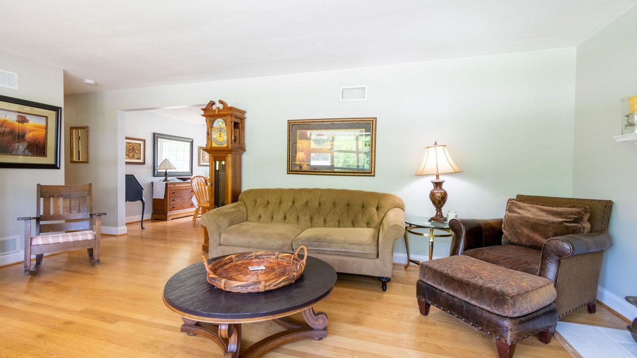 Photo of Livingroom in Simpsonville