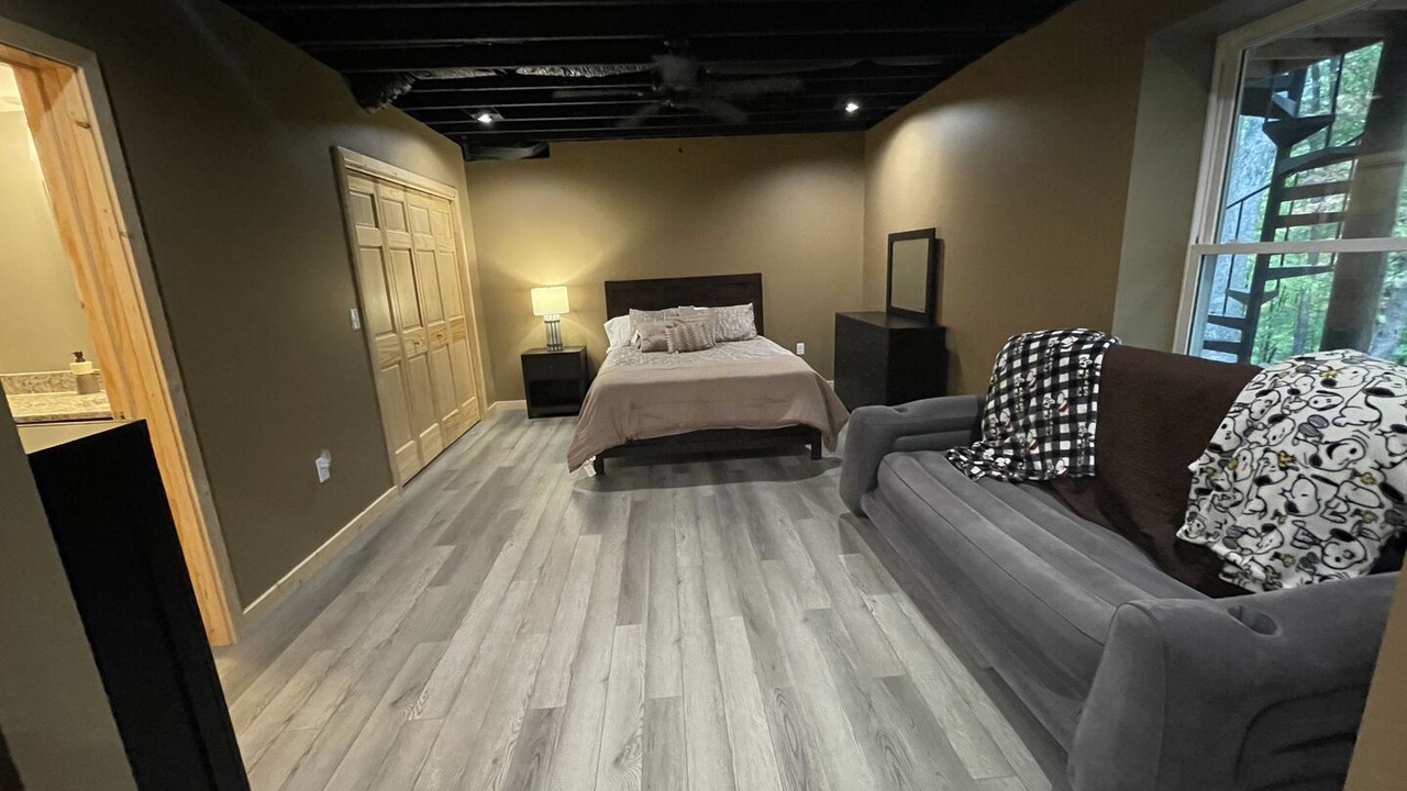 Photo of Bedroom in Logan