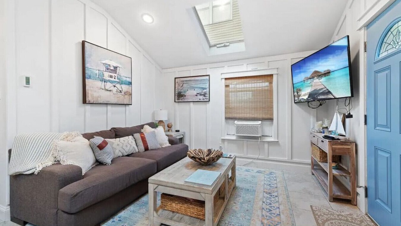 Photo of Livingroom in Margate City