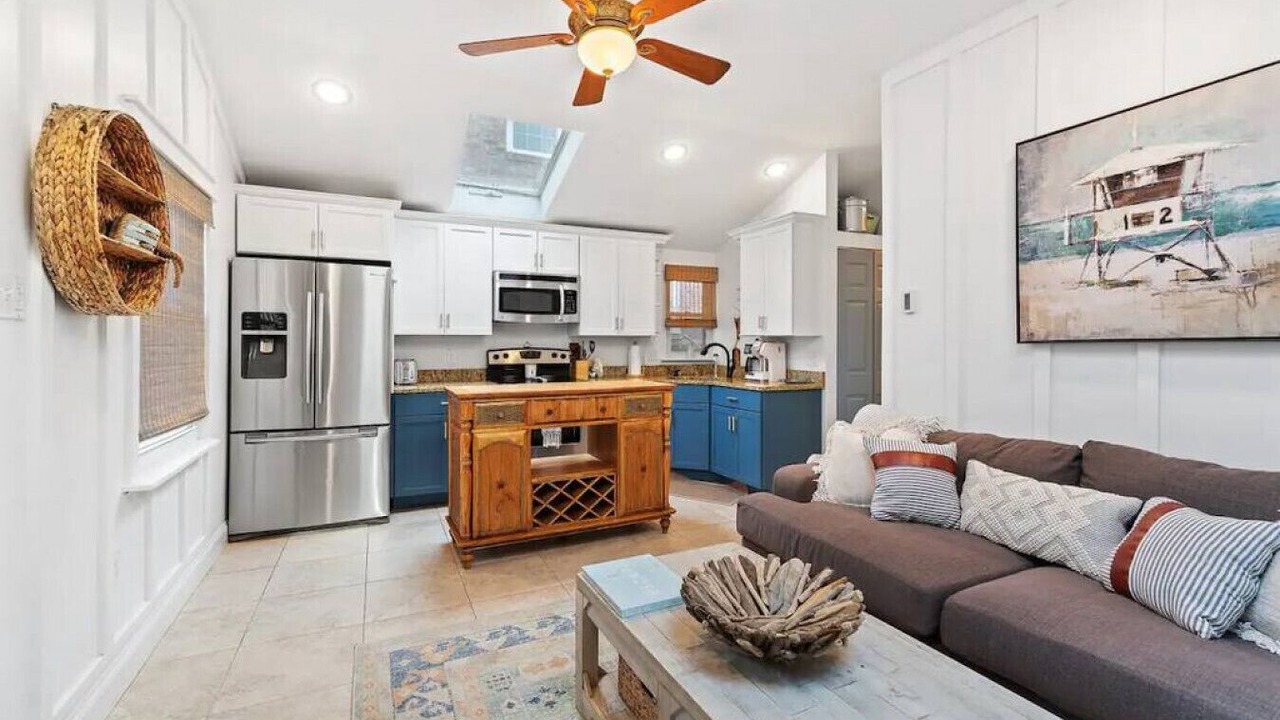 Photo of Livingroom in Margate City
