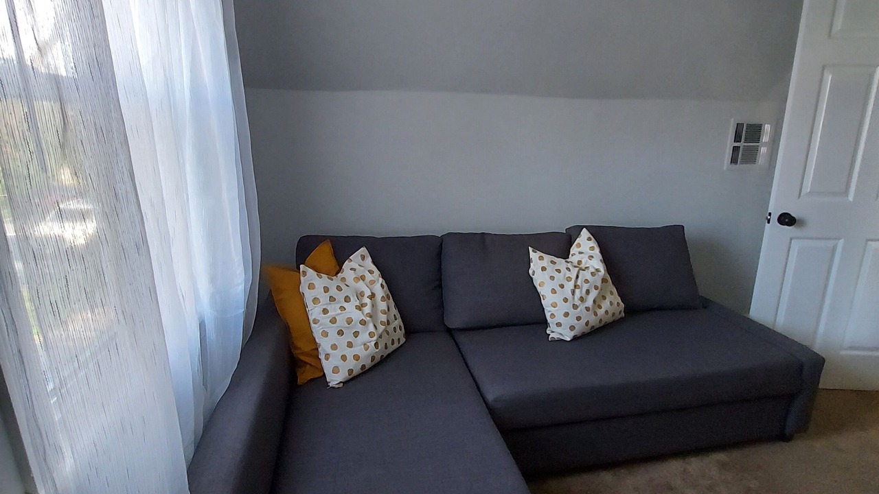 Photo of Livingroom in Ewing