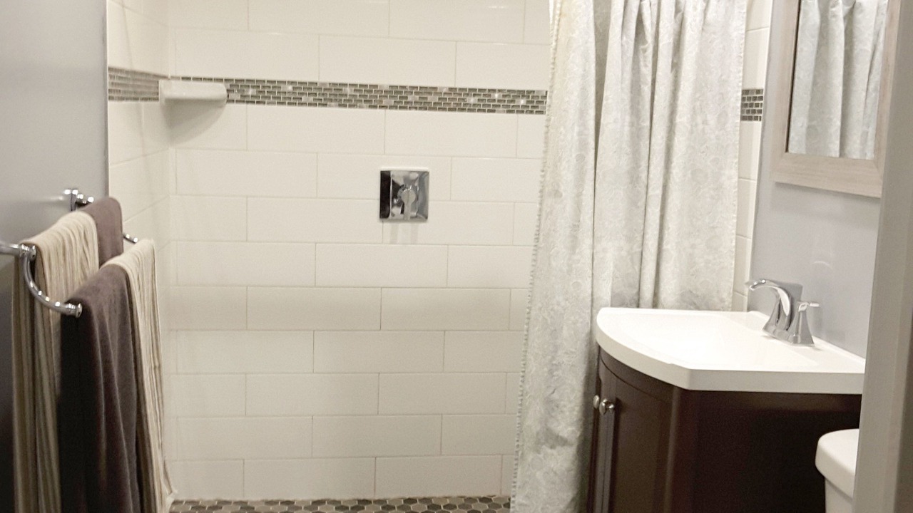 Photo of Bathroom in Marshall-Shadeland