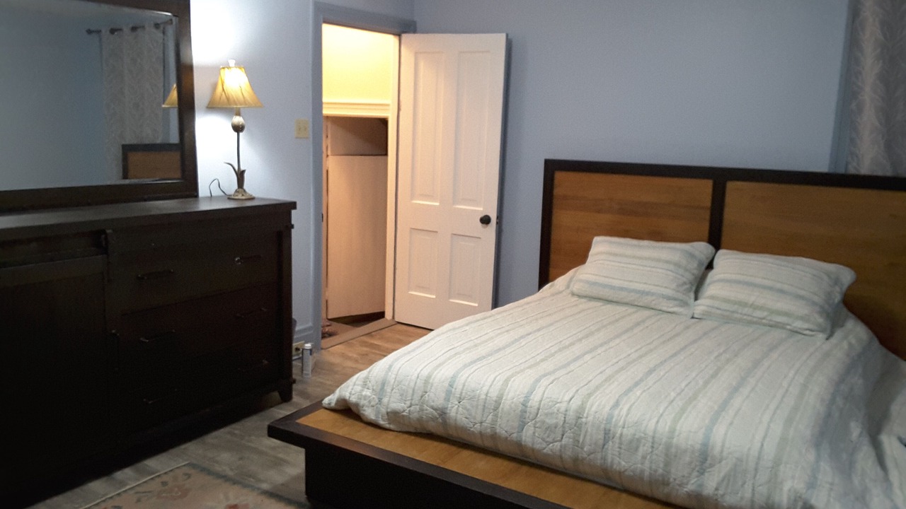 Photo of Bedroom in Marshall-Shadeland