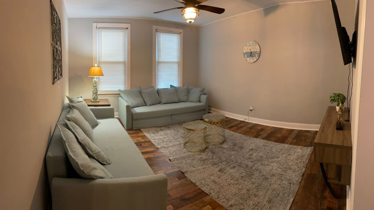 Photo of Livingroom in Hamilton
