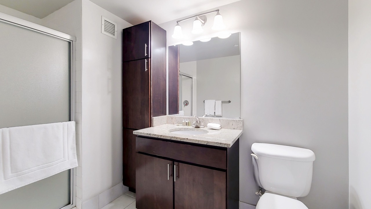 Photo of Bathroom in White Plains