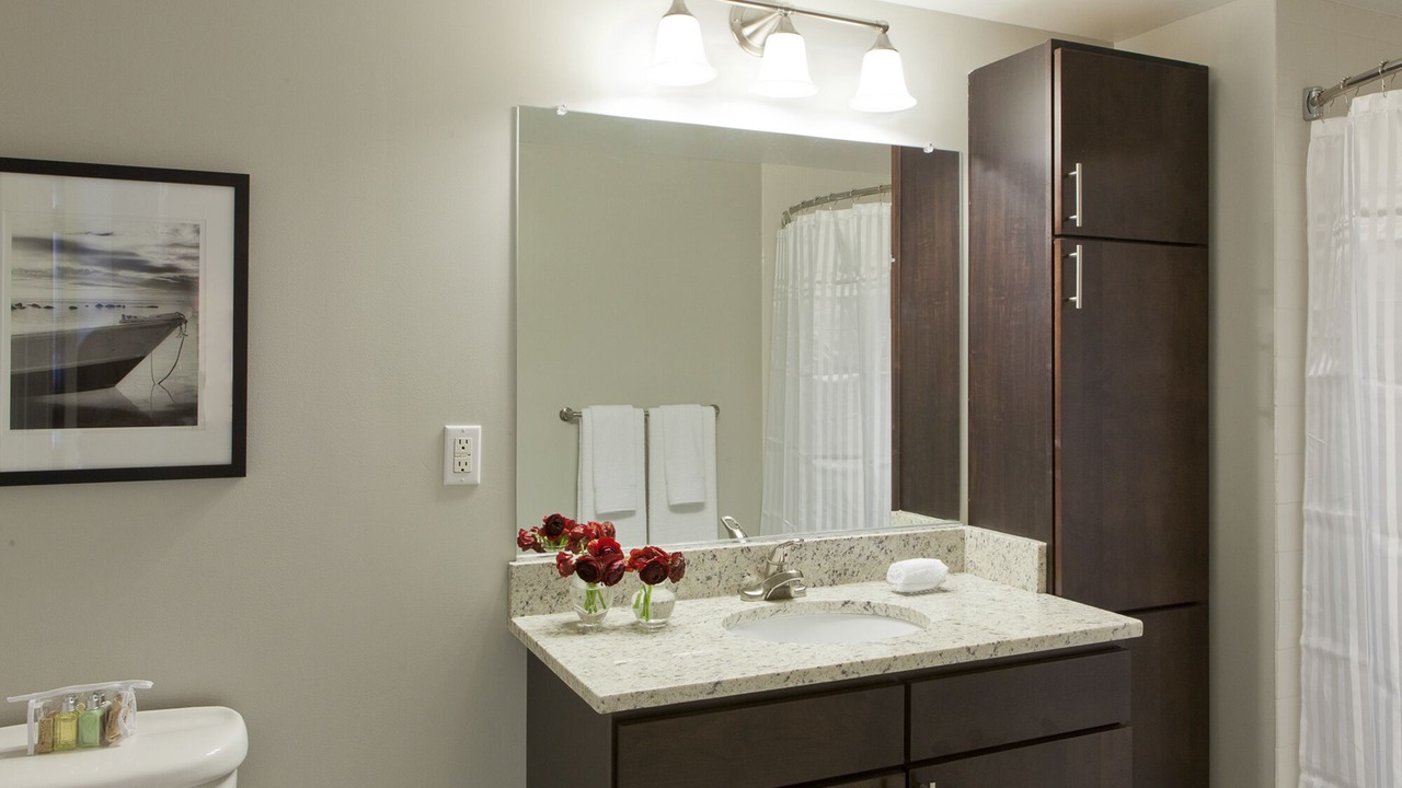 Photo of Bathroom in White Plains