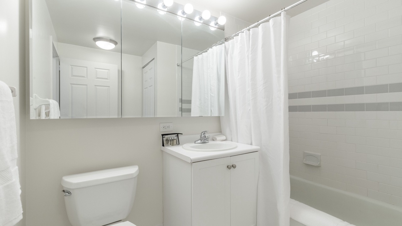 Photo of Bathroom in Downtown Jersey City