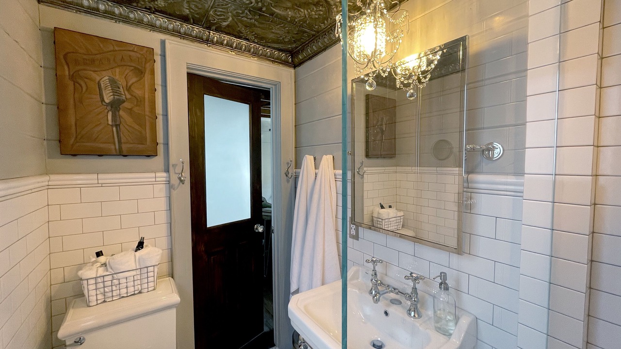 Photo of Bathroom in Lakeside