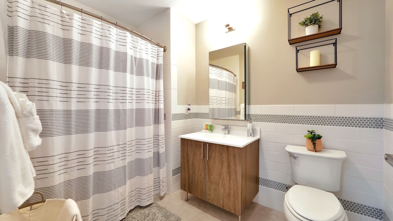 Photo of Bathroom in Hackensack