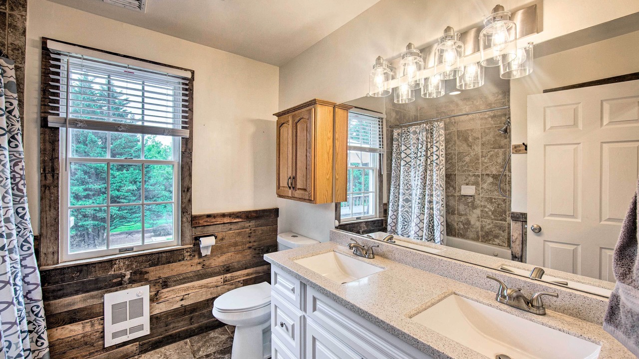 Photo of Bathroom in Wagontown