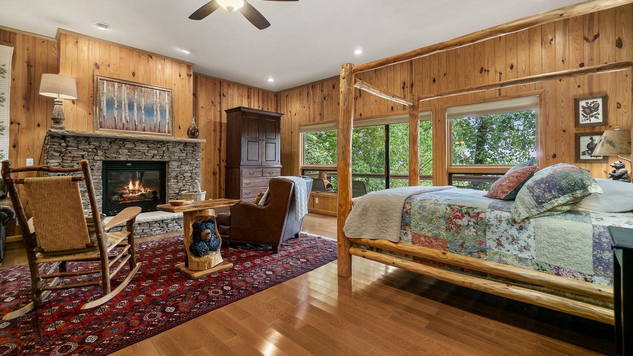 Photo of Bedroom in Smithville