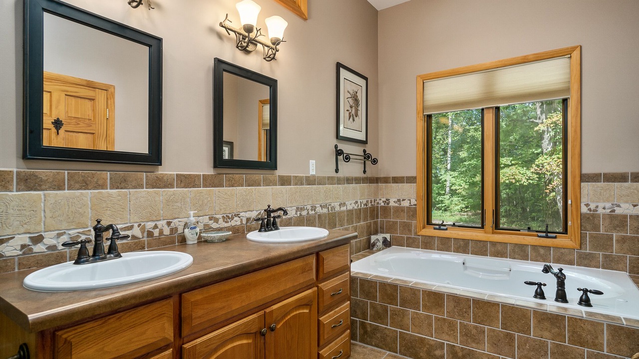 Photo of Bathroom in Smithville