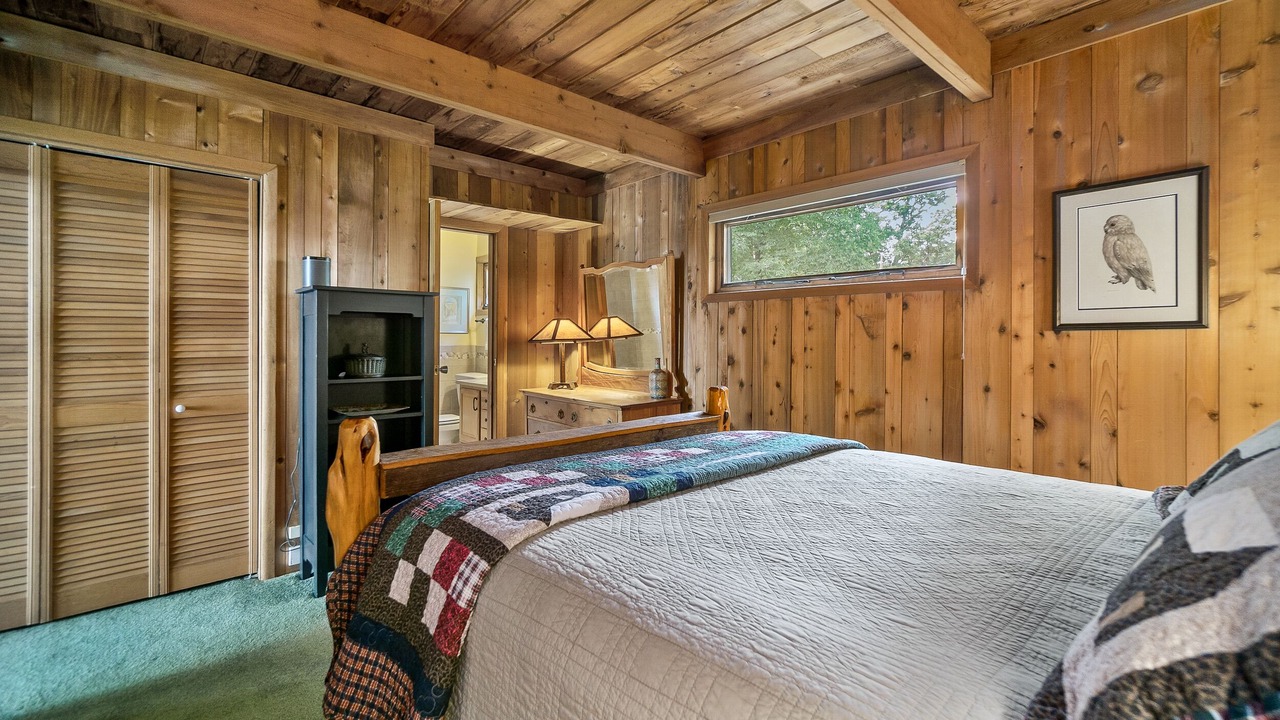 Photo of Bedroom in Smithville