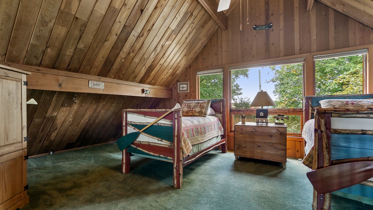 Photo of Bedroom in Smithville