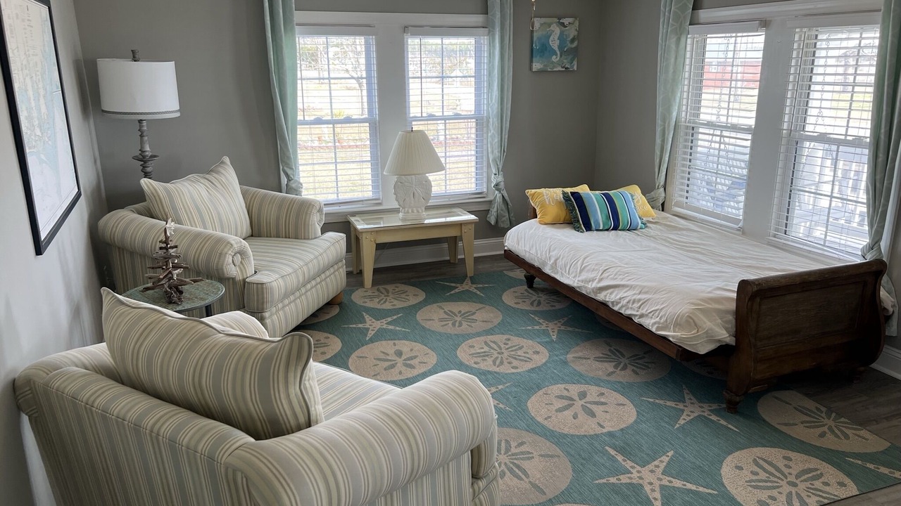 Photo of Bedroom in Carteret County